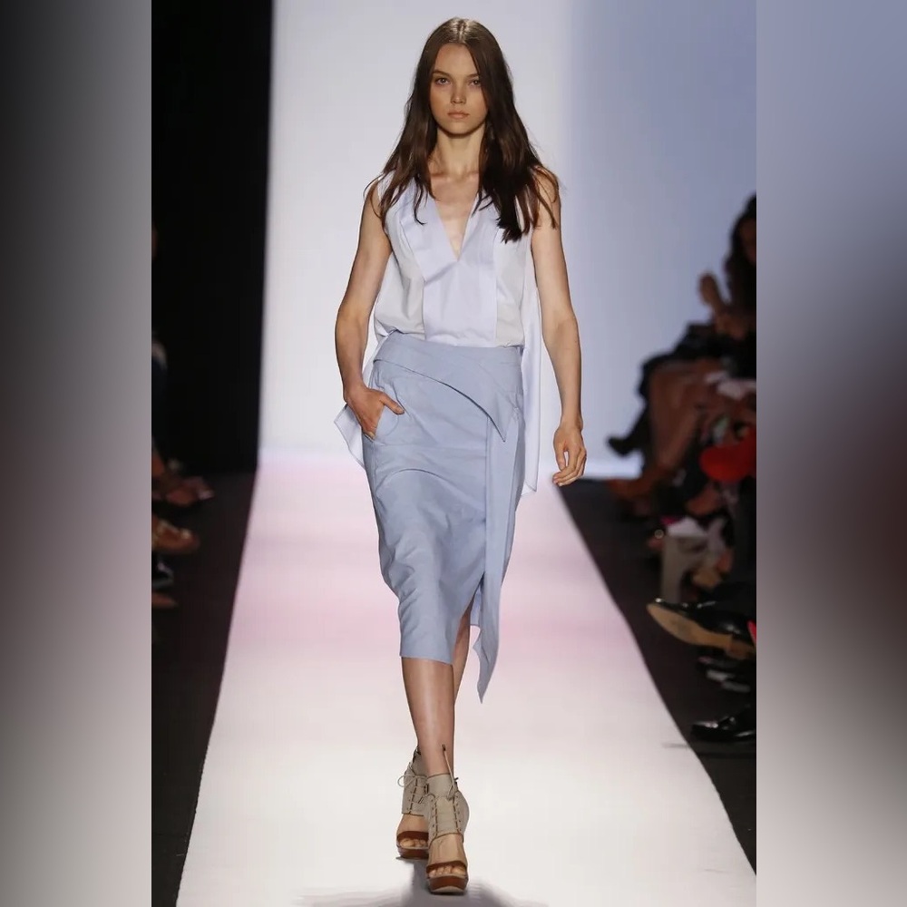BCBGMAXAZRIA Runway “The Lone Skirt” in Blue‎